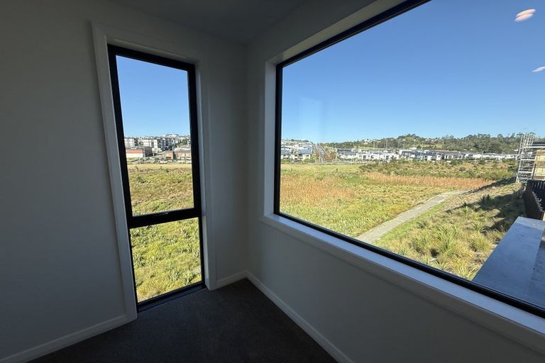 Photo of property in 25 Streamview Way, Long Bay, Auckland, 0630