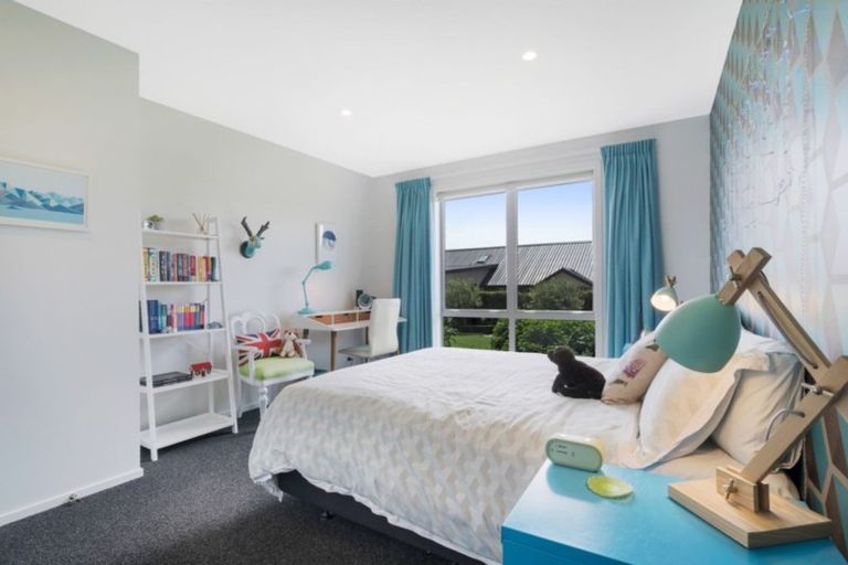 Photo of property in 4 Diamond Lane, Wanaka, 9305