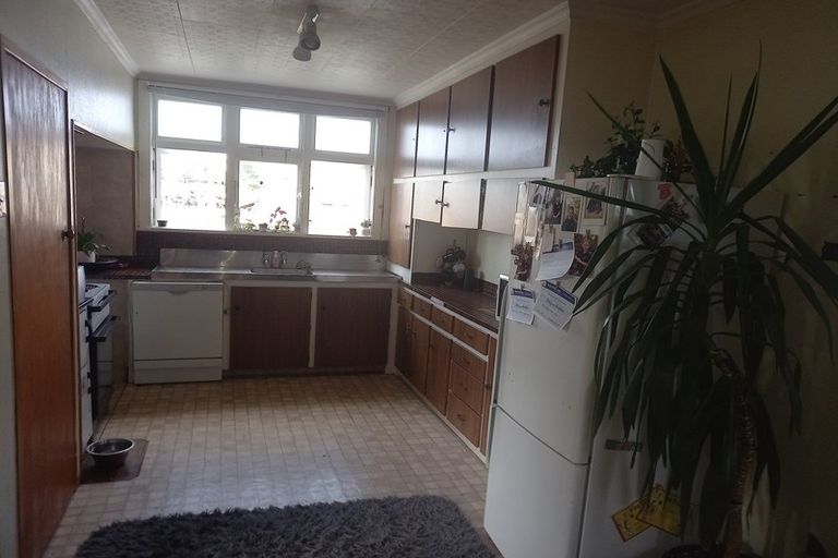 Photo of property in 3 Main Road, Tuatapere, 9620