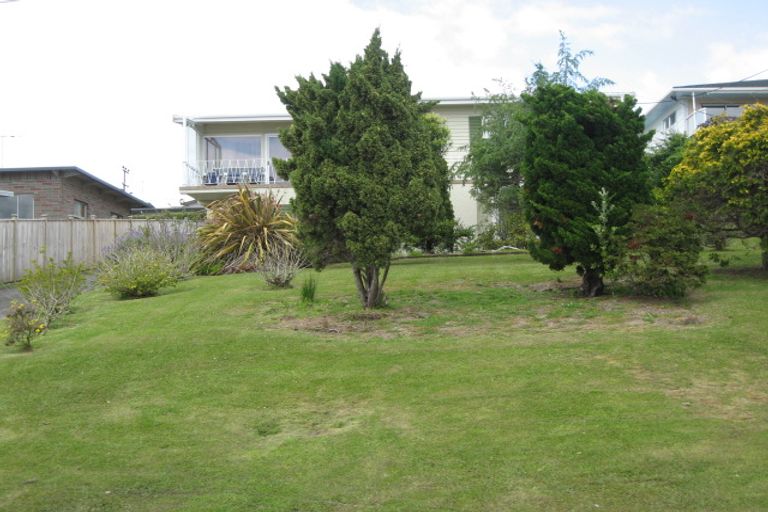 Photo of property in 15 De Luen Avenue, Tindalls Beach, Whangaparaoa, 0930