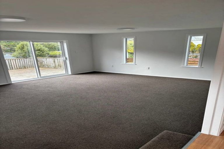 Photo of property in 12 Eskdale Road, Papakowhai, Porirua, 5024