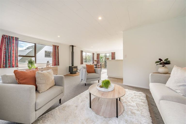 Photo of property in 9 Tregony Place, Camborne, Porirua, 5026