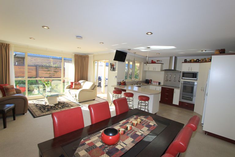 Photo of property in 20 Magnolia Drive, Springlands, Blenheim, 7201