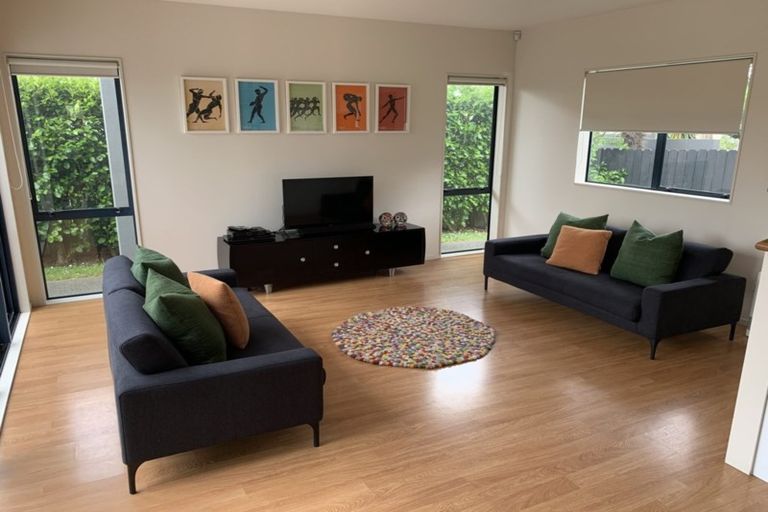 Photo of property in 34 Riverstone Road, Te Atatu Peninsula, Auckland, 0610