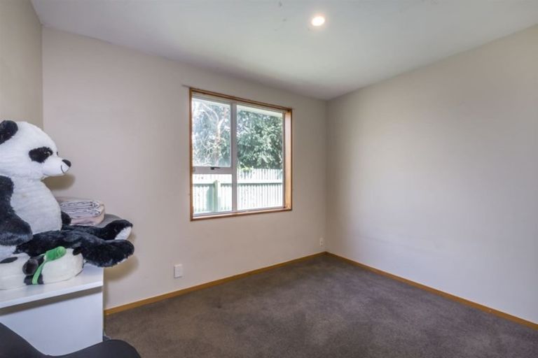 Photo of property in 2/74 Wildberry Street, Woolston, Christchurch, 8023