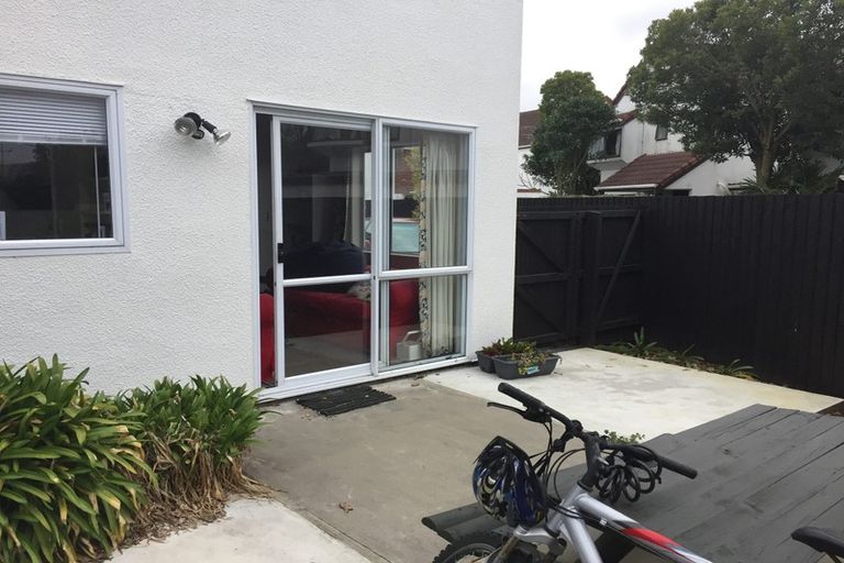 Photo of property in 136a Waimairi Road, Ilam, Christchurch, 8041