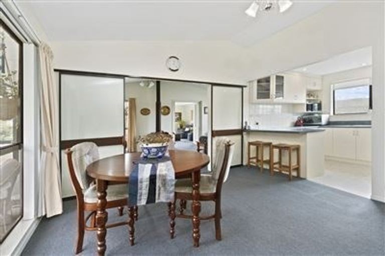 Photo of property in 25b Te Maru Place, Redwood, Christchurch, 8051