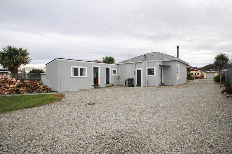 Photo of property in 35 Leith Street, Oamaru North, Oamaru, 9400