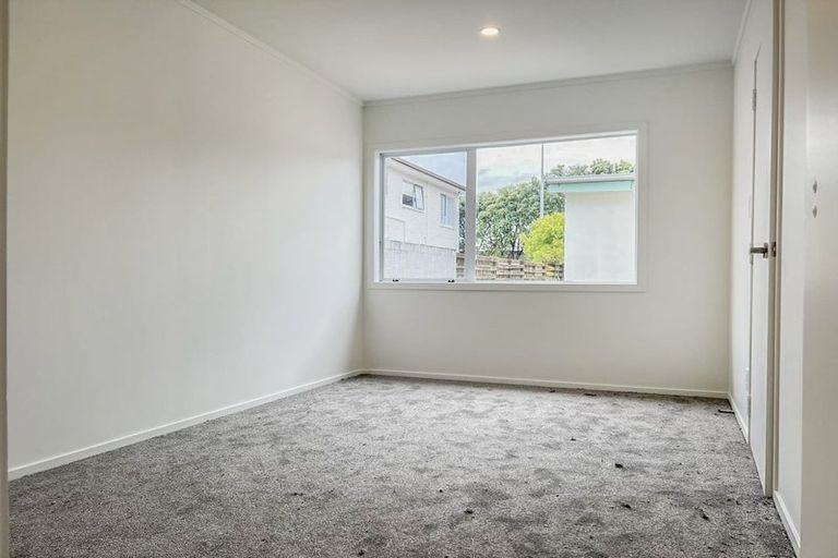 Photo of property in 26 Taharoto Road, Takapuna, Auckland, 0622