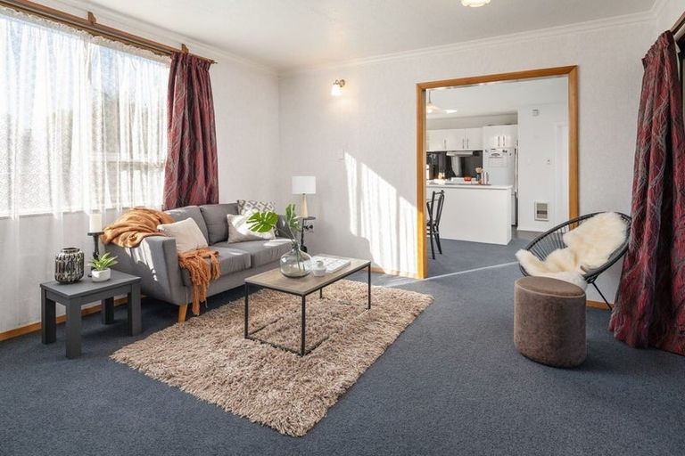 Photo of property in 28 Holdaway Street, Riversdale, Blenheim, 7201