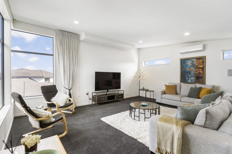 Photo of property in 9 Bayview Park Lane, Orewa, 0931