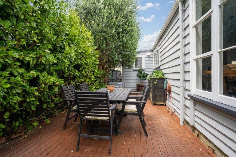 Photo of property in 92 Williams Street, Cambridge, 3434