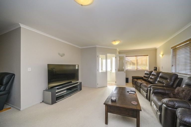 Photo of property in 93 Parnell Heights, Kelvin Grove, Palmerston North, 4414