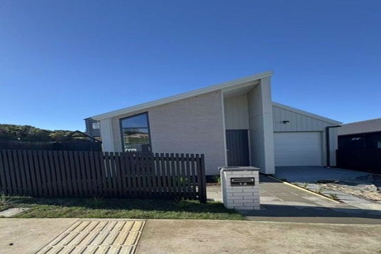 Photo of property in 13 Mahinga Kai Road, Orewa, 0931
