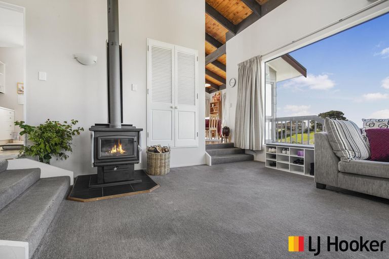 Photo of property in 14 Kaanapali Place, Wattle Downs, Auckland, 2103