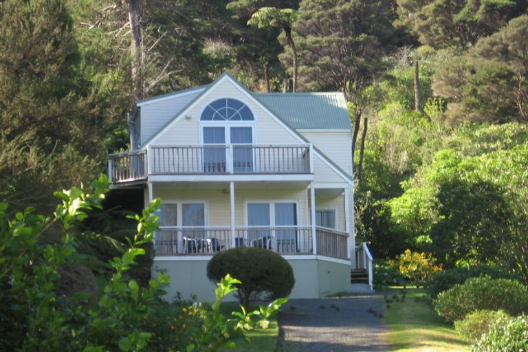 Photo of property in 49 Wellington Street, Russell, 0202