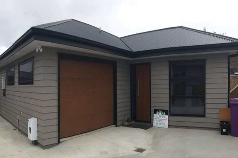 Photo of property in 9a Belvedere Crescent, Takaro, Palmerston North, 4412