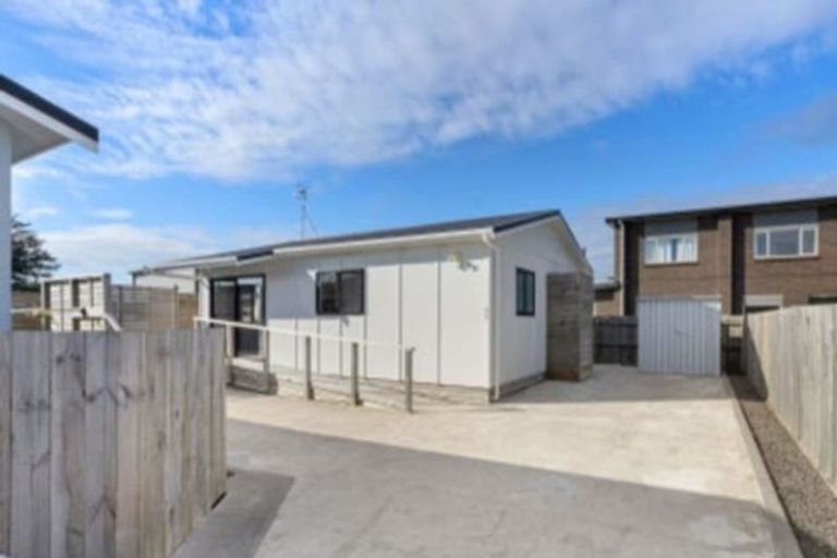 Photo of property in 27a Hinemoa Street, Levin, 5510