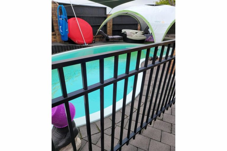 Photo of property in 1 Paulownia Place, Totara Heights, Auckland, 2105