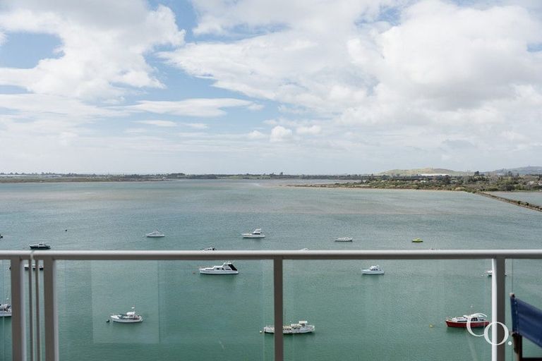 Photo of property in 14/72e Devonport Road, Tauranga, 3110