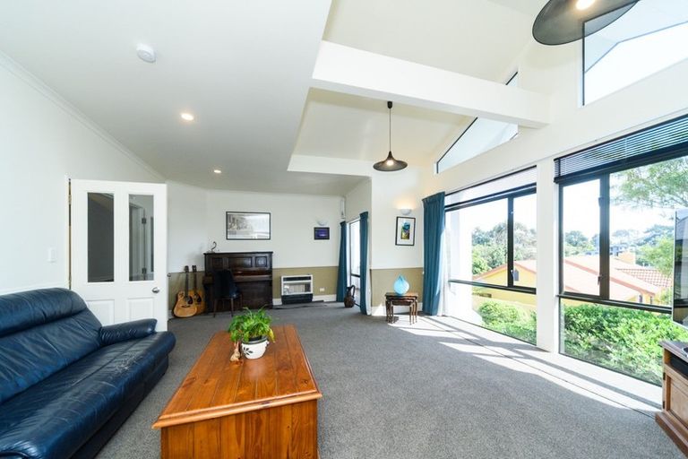 Photo of property in 5 The Strand, Fitzherbert, Palmerston North, 4410