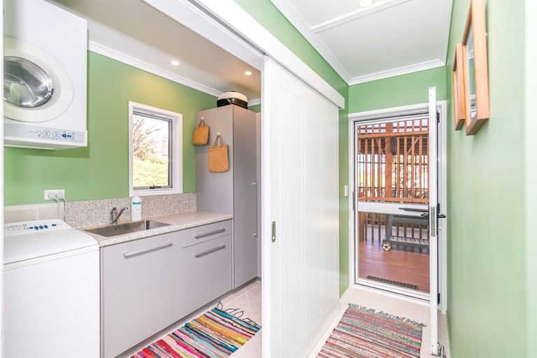 Photo of property in 20 Okupata Road, Oparau, 3878