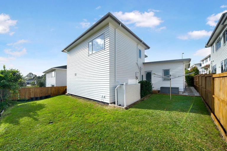 Photo of property in 133h Connell Street, Blockhouse Bay, Auckland, 0600