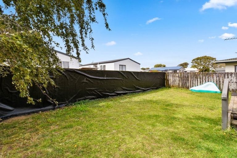 Photo of property in 1/31 Solveig Place, Randwick Park, Auckland, 2105