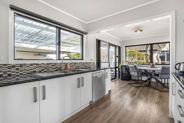 Photo of property in 6 Roger Street, Pukehangi, Rotorua, 3015