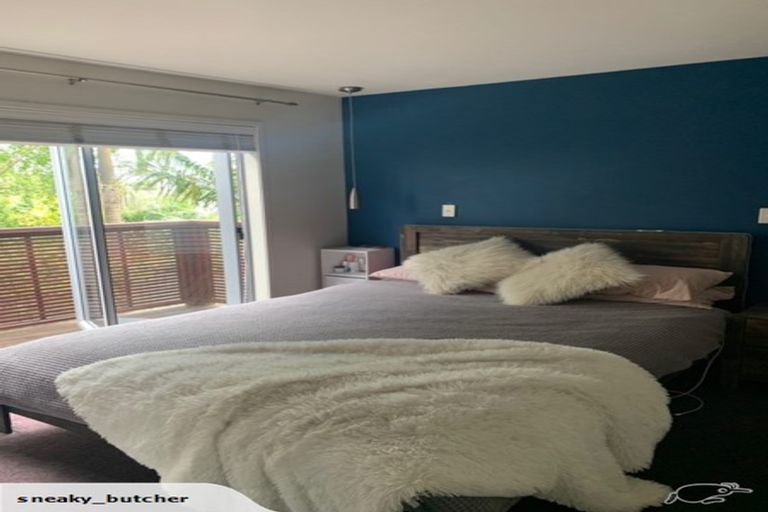 Photo of property in 34 Kiteroa Terrace, Rothesay Bay, Auckland, 0630