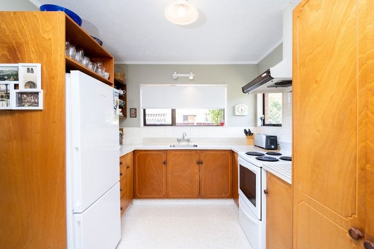 Photo of property in 2 Kotuku Place, Taradale, Napier, 4112