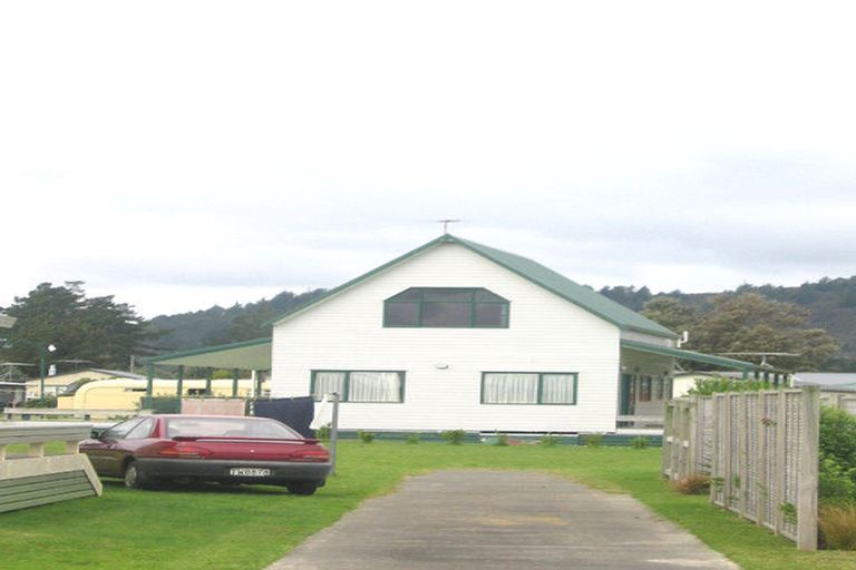 Photo of property in 104 Castle View Road, Matarangi, Whitianga, 3592