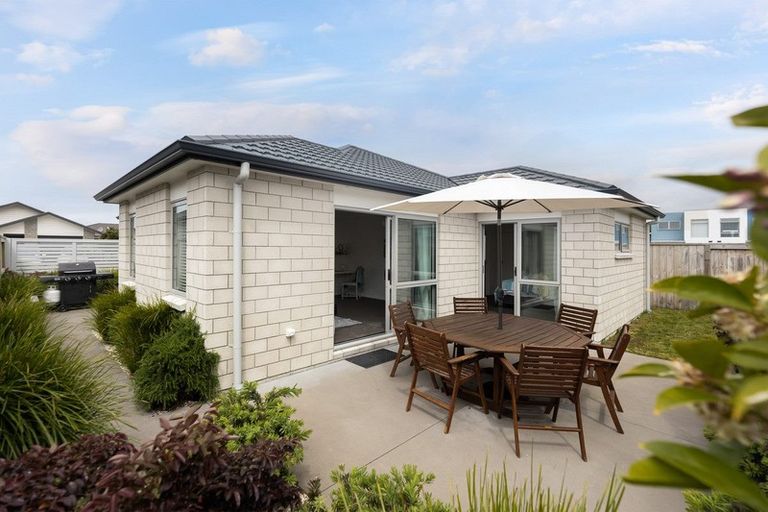 Photo of property in 8 Boyle Mews, Papamoa Beach, Papamoa, 3118