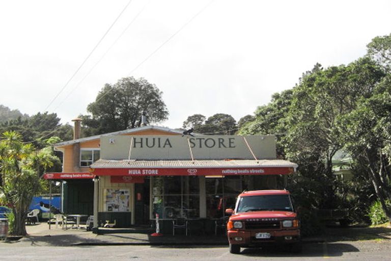 Photo of property in 1192 Huia Road, Huia, Auckland, 0604