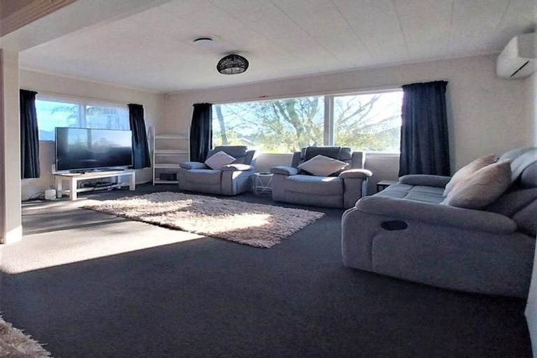 Photo of property in 3 Ambler Avenue, Glen Eden, Auckland, 0602