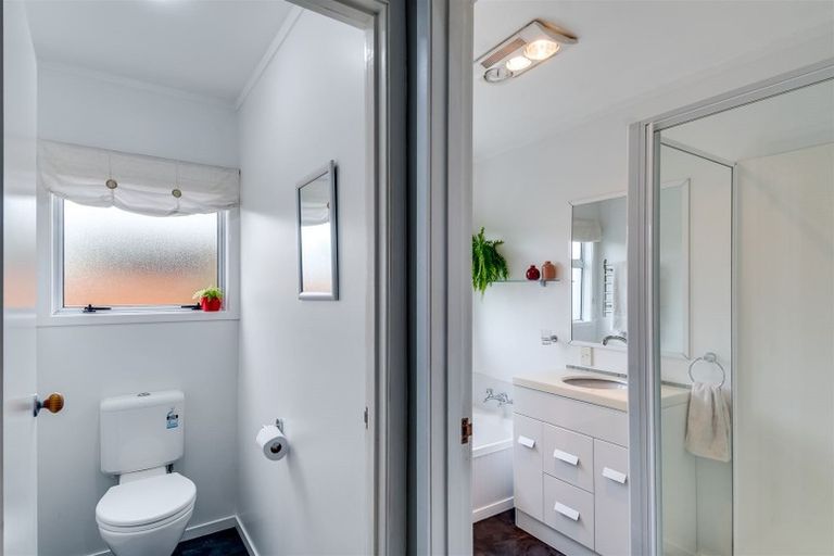 Photo of property in 1 Blundell Avenue, Waipukurau, 4200