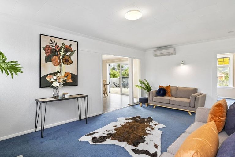 Photo of property in 35 Hugh Street, Sawyers Bay, Port Chalmers, 9023