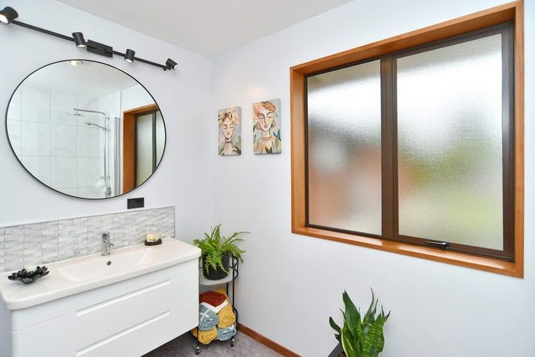 Photo of property in 6 Cedar Place, Amberley, 7410