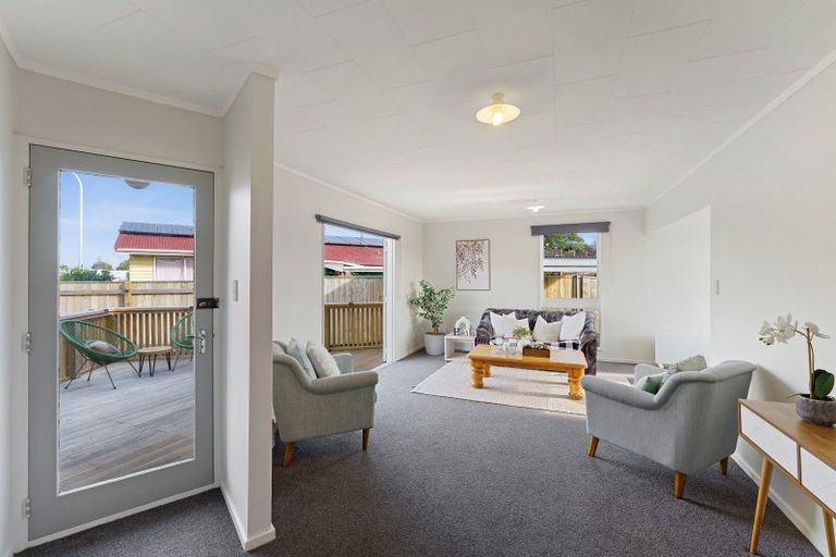 Photo of property in 47 Arawhata Road, Paraparaumu, 5032