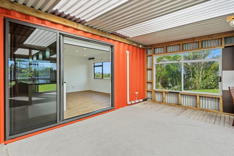 Photo of property in 564a Pukehina Parade, Pukehina, Te Puke, 3189