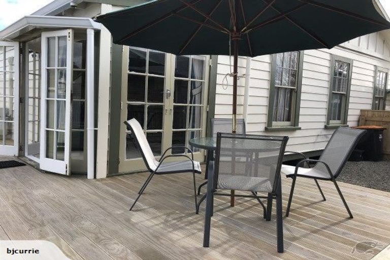 Photo of property in 1 Fairs Road, Milson, Palmerston North, 4414