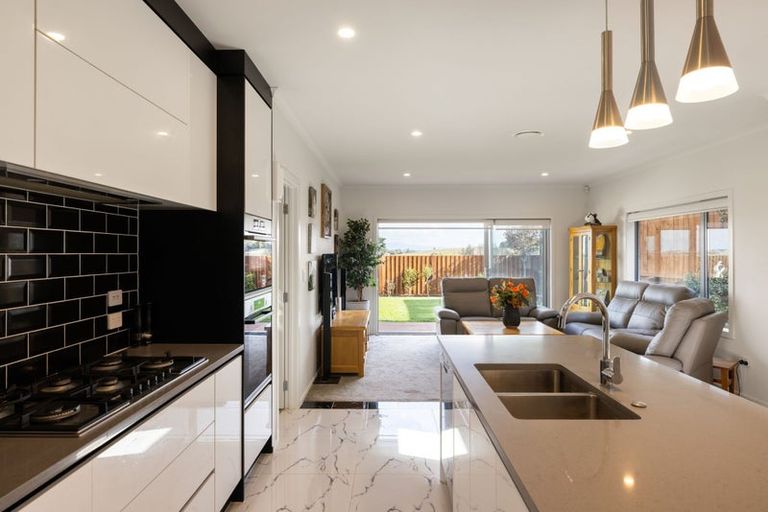 Photo of property in 28 Waireka Road, Rototuna North, Hamilton, 3210