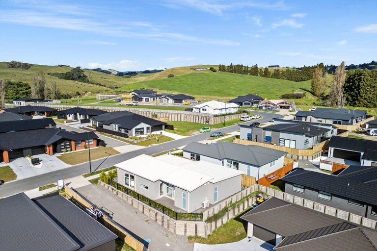 Photo of property in 261 Adler Drive, Ohauiti, Tauranga, 3112