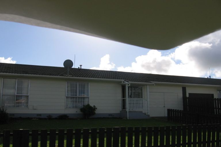 Photo of property in 12 Cascade Crescent, Westbrook, Palmerston North, 4412