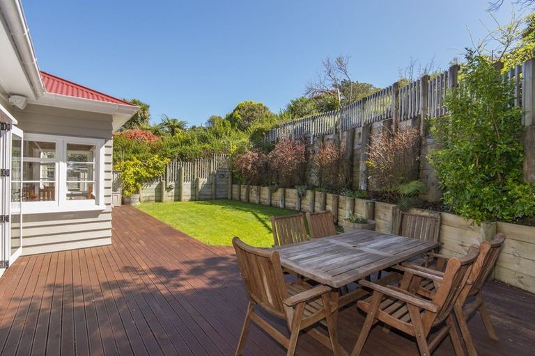 Photo of property in 28 Cashmere Avenue, Khandallah, Wellington, 6035