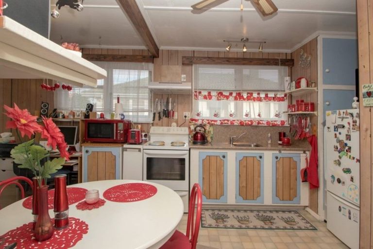 Photo of property in 5 Mclaren Crescent, Onekawa, Napier, 4110