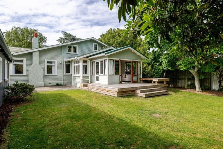 Photo of property in 251 Park Road, Hokowhitu, Palmerston North, 4410