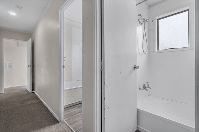 Photo of property in 49c Mahoe Street, Melville, Hamilton, 3206