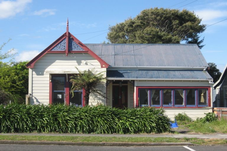Photo of property in 100 Campbell Street, Whanganui, 4500