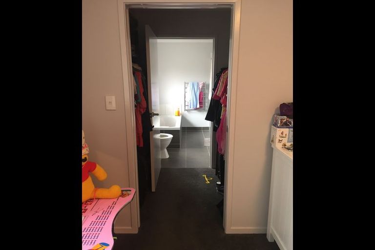 Photo of property in 220 Harbourside Drive, Karaka, Papakura, 2113